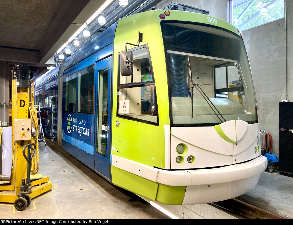 Portland Streetcar 009